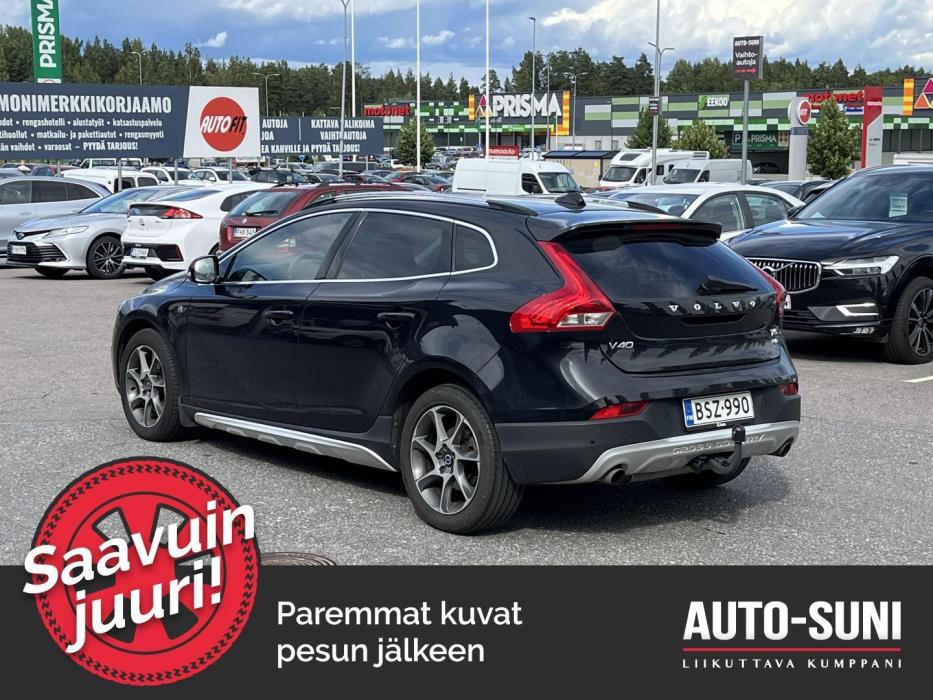 VOLVO V40 Cross Country 2015