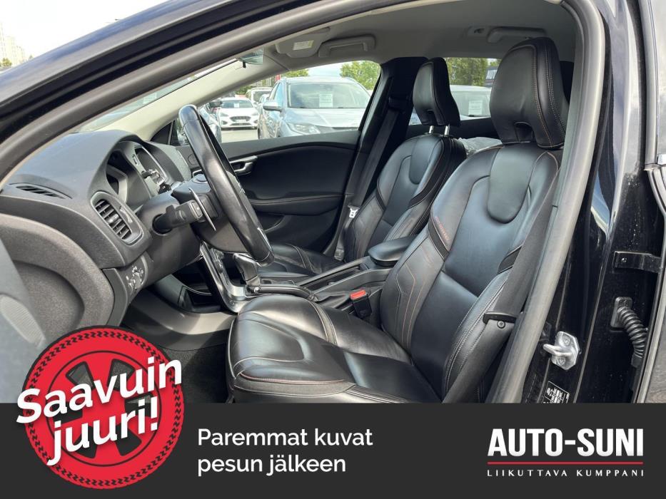 VOLVO V40 Cross Country 2015
