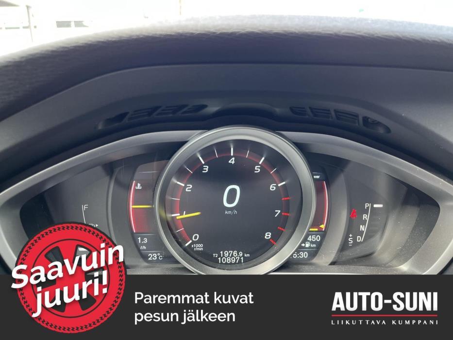 VOLVO V40 Cross Country 2015