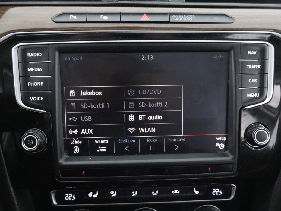 VOLKSWAGEN Passat 2016