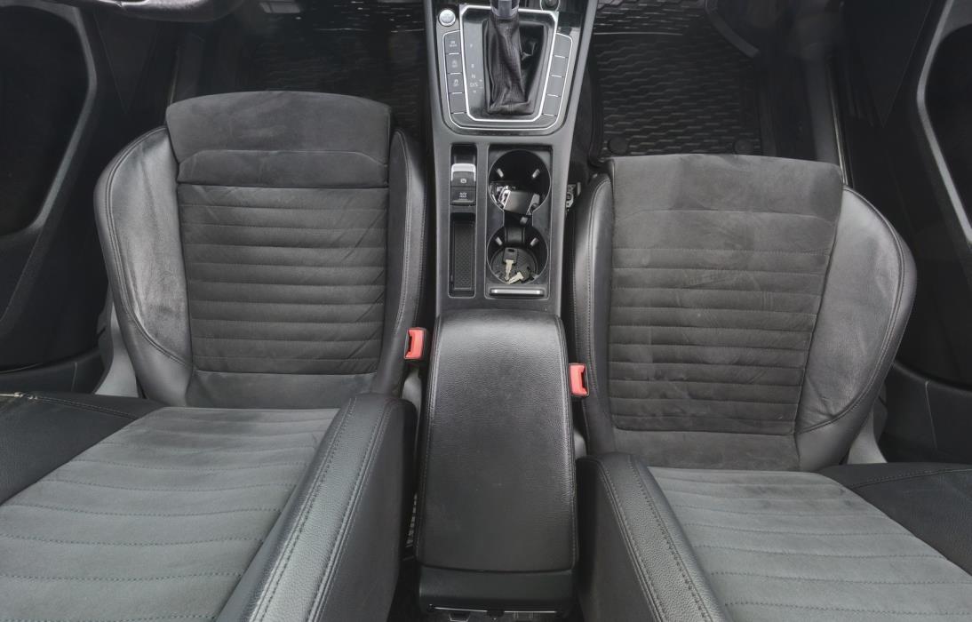 VOLKSWAGEN Passat 2016