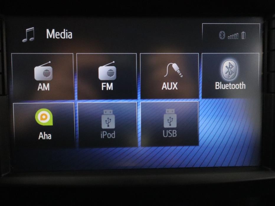 TOYOTA Avensis 2016