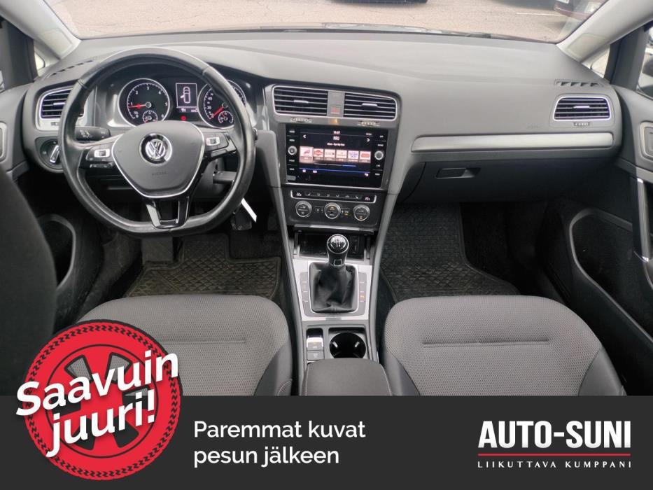 VOLKSWAGEN Golf 2017