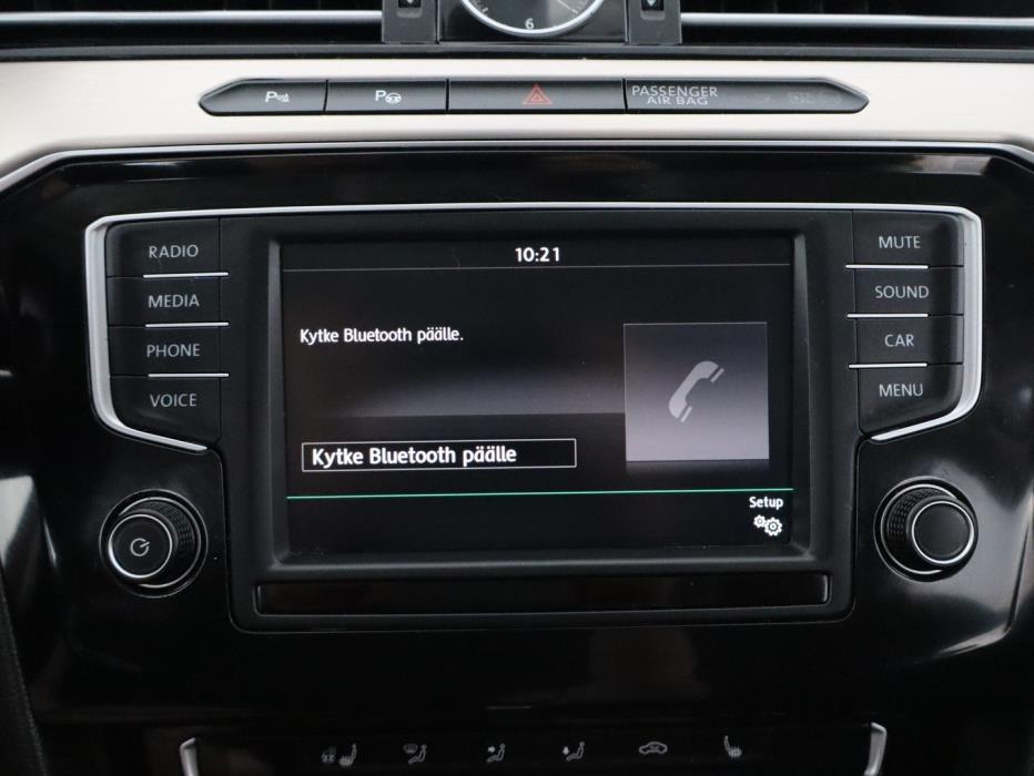 VOLKSWAGEN Passat 2016