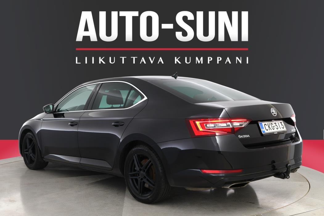 SKODA Superb 2016