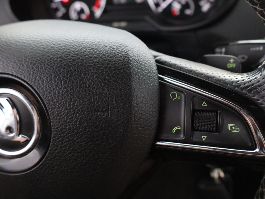 SKODA Octavia 2014