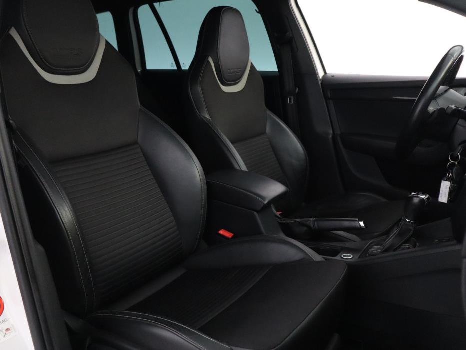 SKODA Octavia 2014