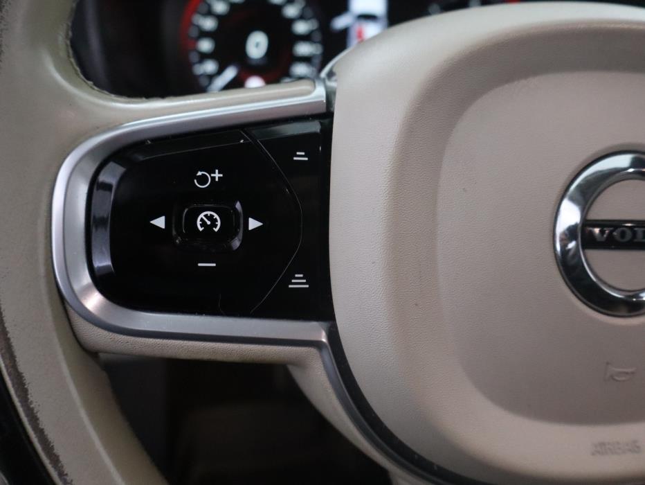 VOLVO V90 2019