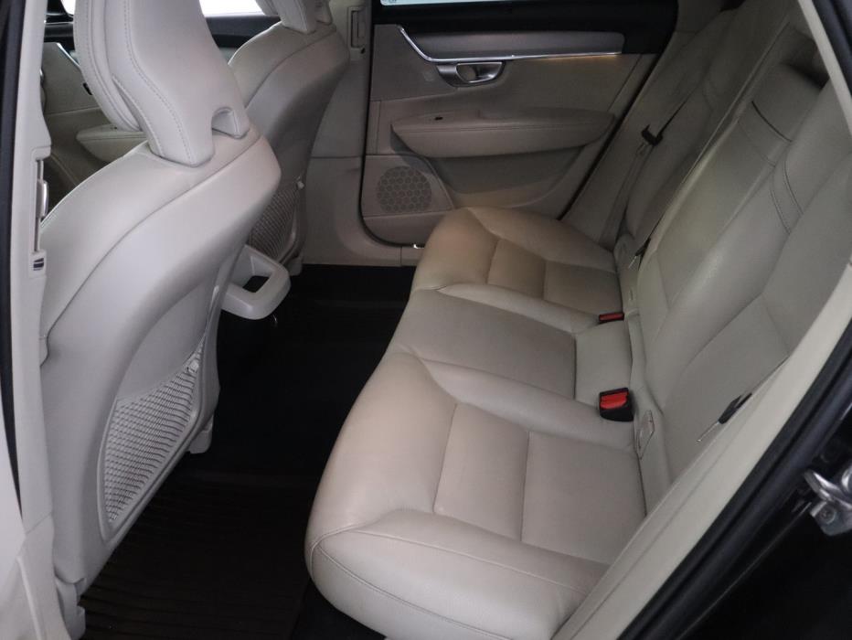 VOLVO V90 2019