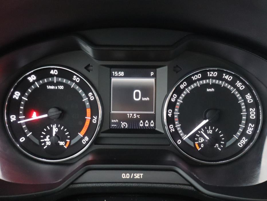 SKODA Octavia 2015
