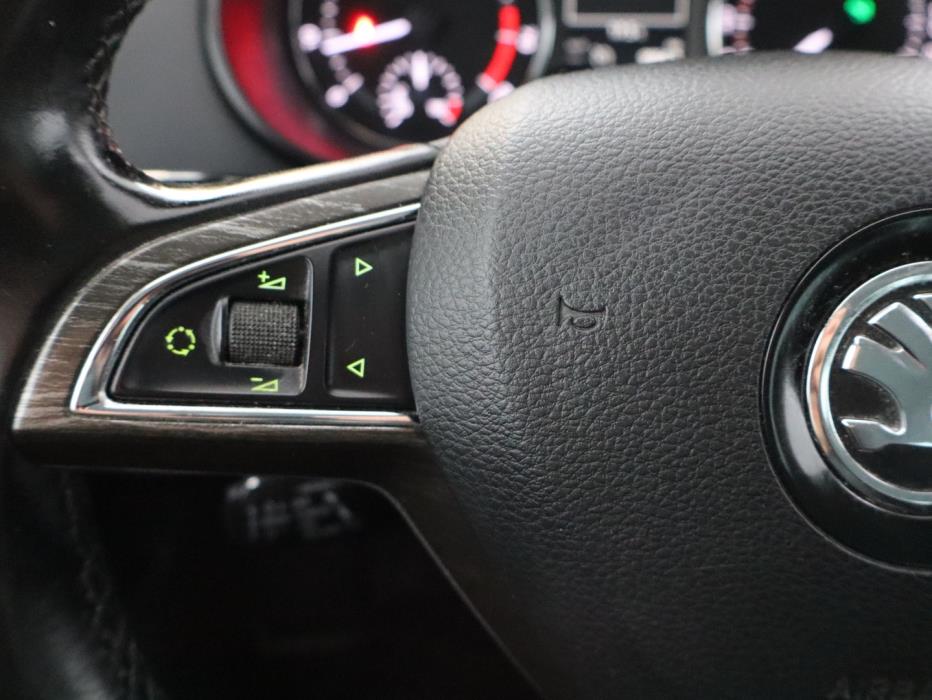 SKODA Octavia 2015