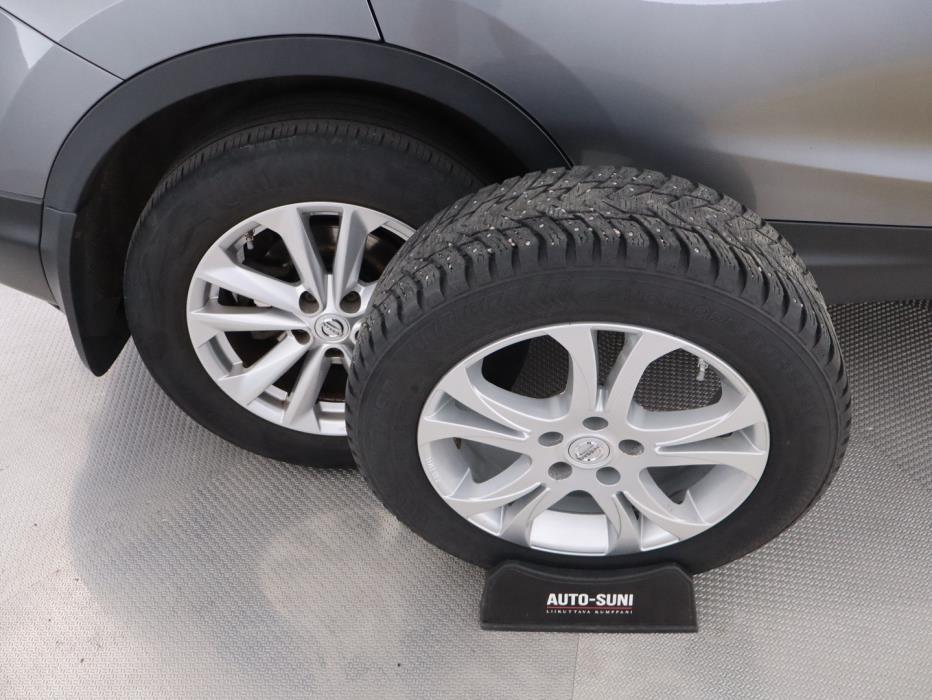 NISSAN Qashqai 2015