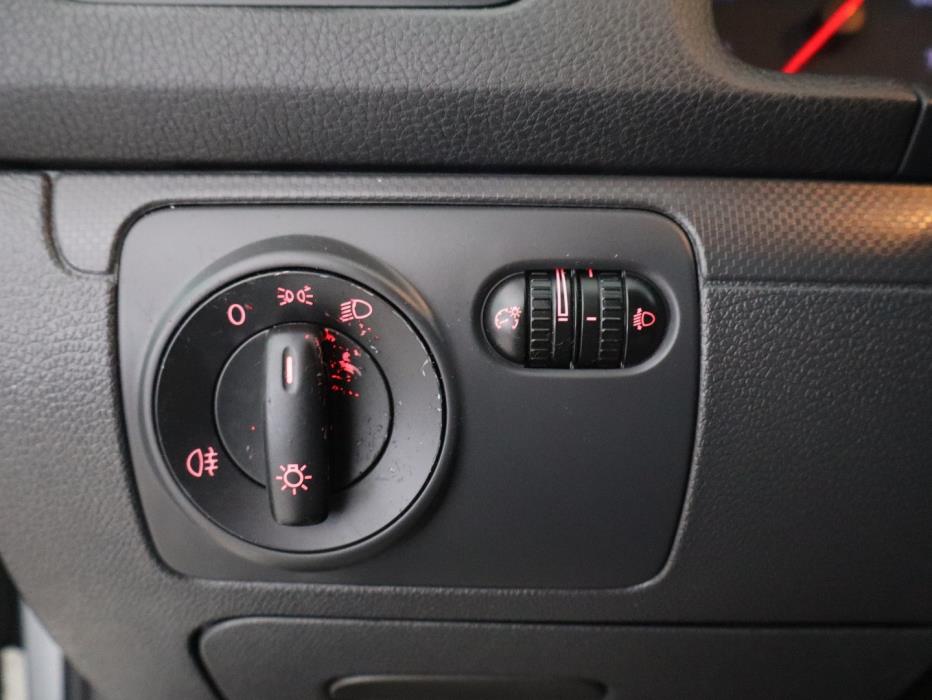 VOLKSWAGEN Golf 2007