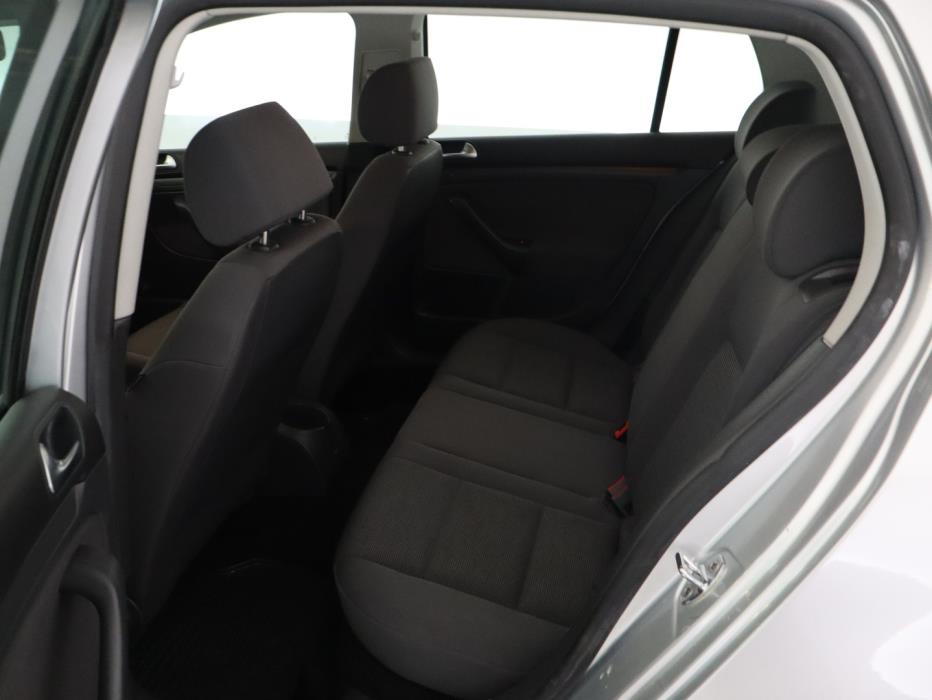 VOLKSWAGEN Golf 2007