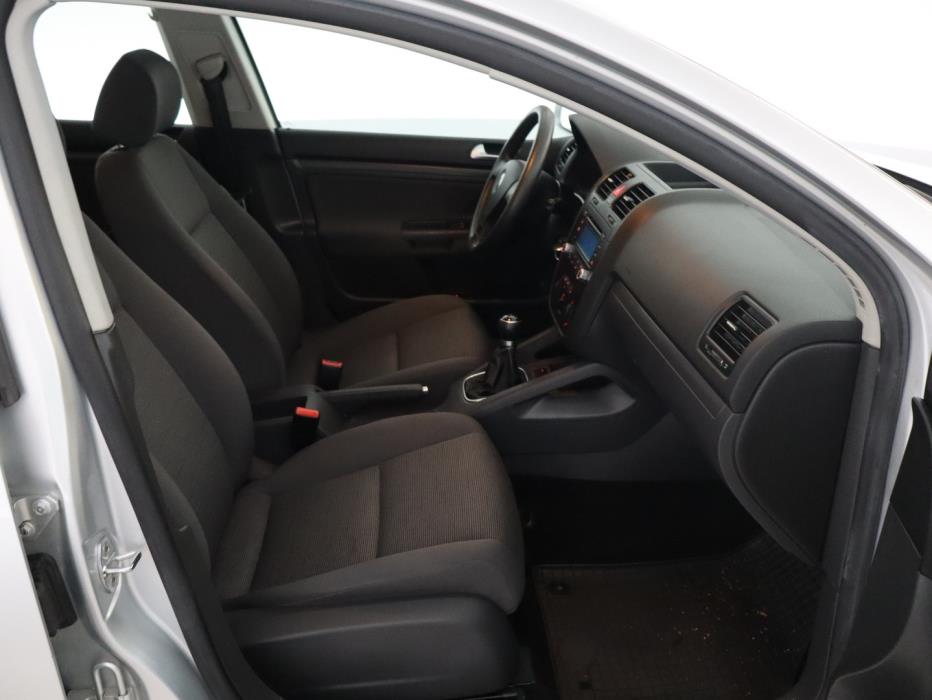 VOLKSWAGEN Golf 2007