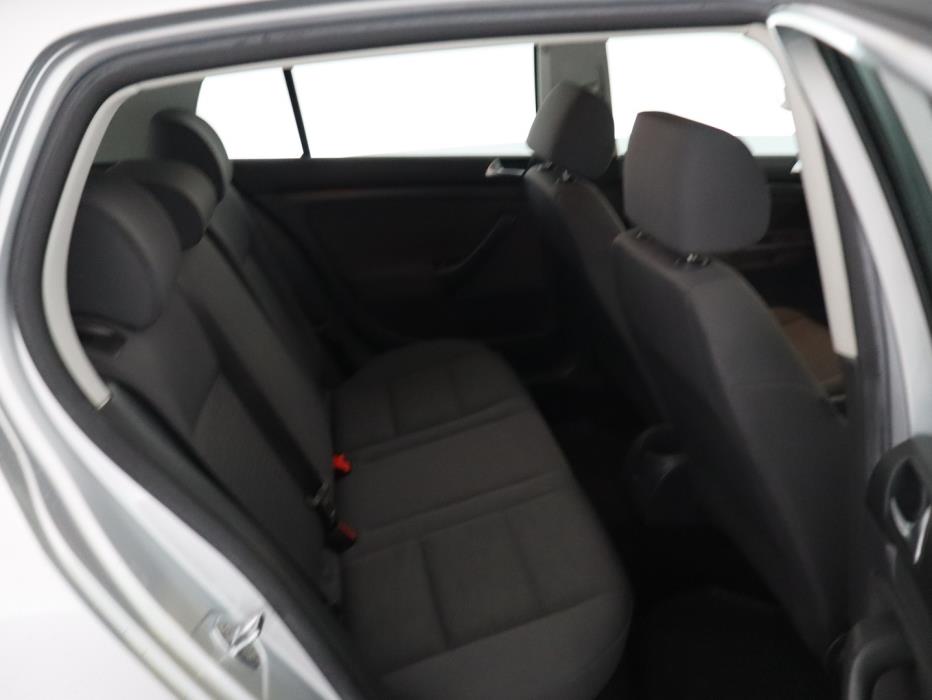 VOLKSWAGEN Golf 2007