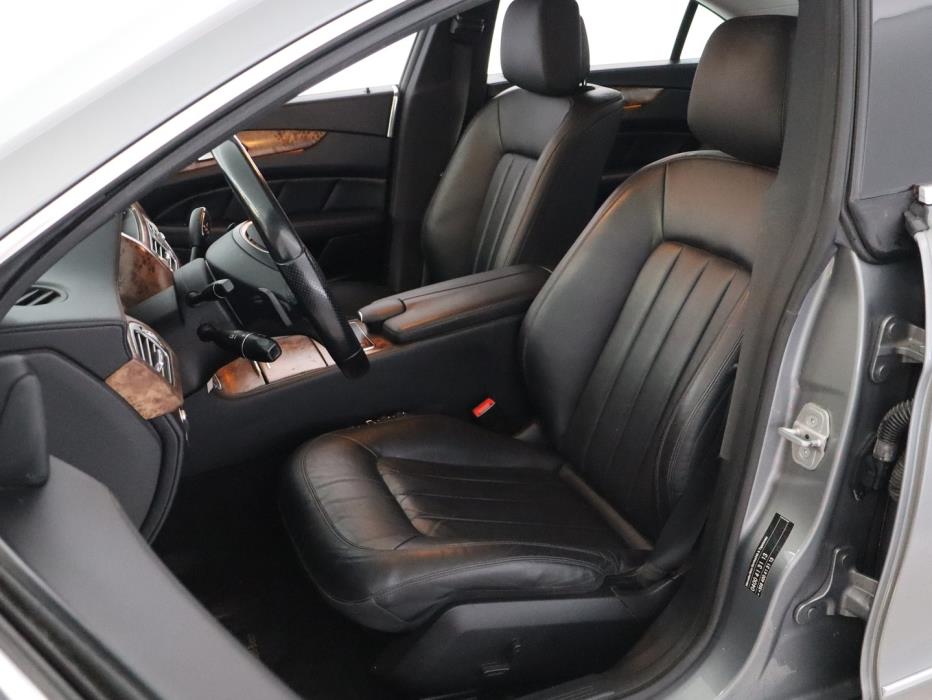 MERCEDES-BENZ CLS 2011