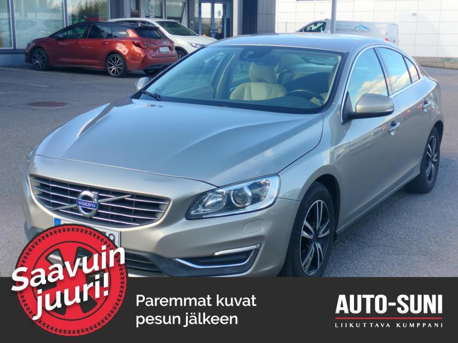 VOLVO S60 2015