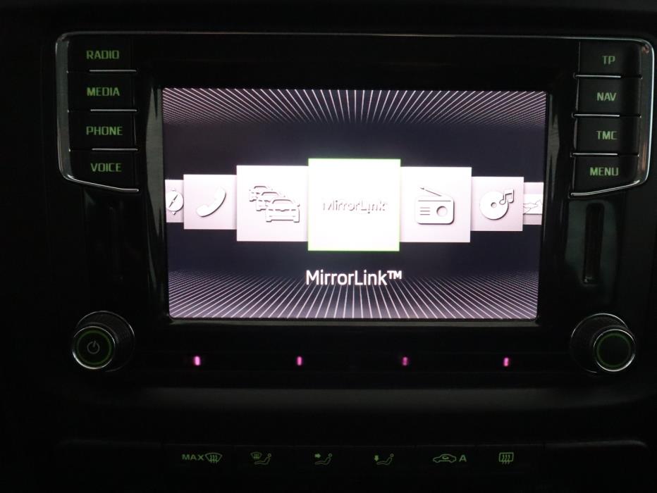 SKODA Yeti 2015