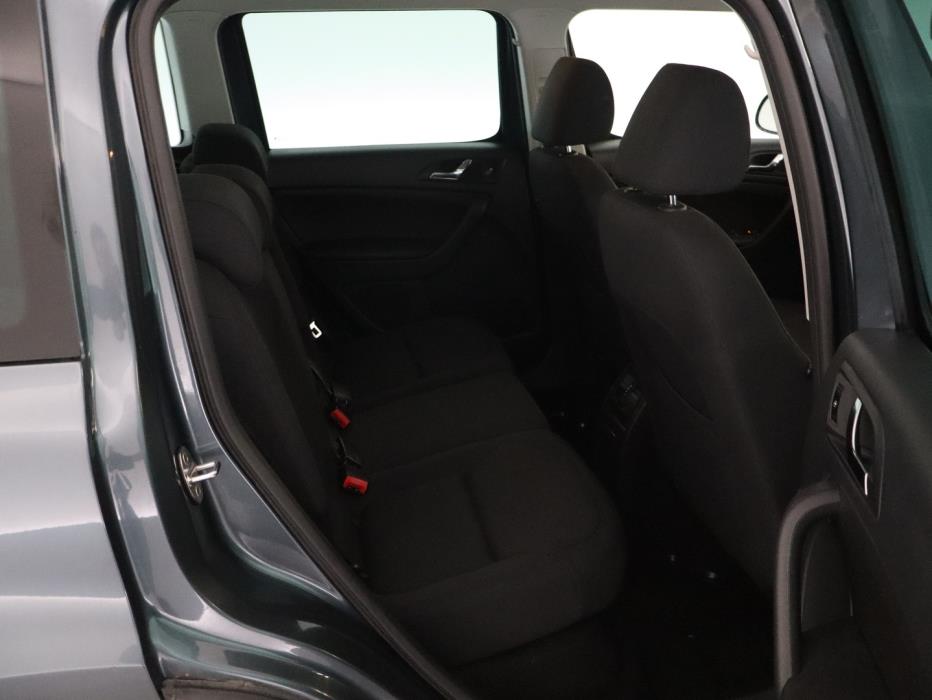 SKODA Yeti 2015