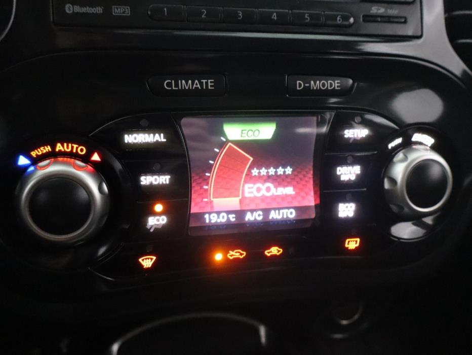NISSAN Juke 2011