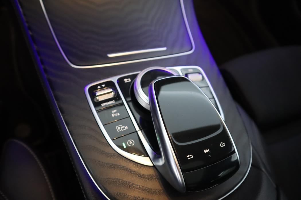 MERCEDES-BENZ E 2019