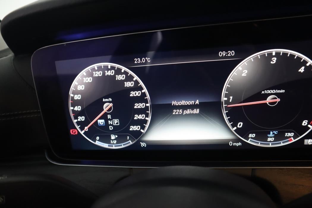 MERCEDES-BENZ E 2019