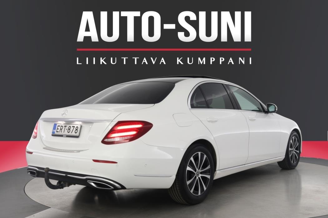 MERCEDES-BENZ E 2019