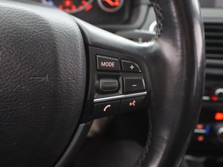 BMW 520 2011