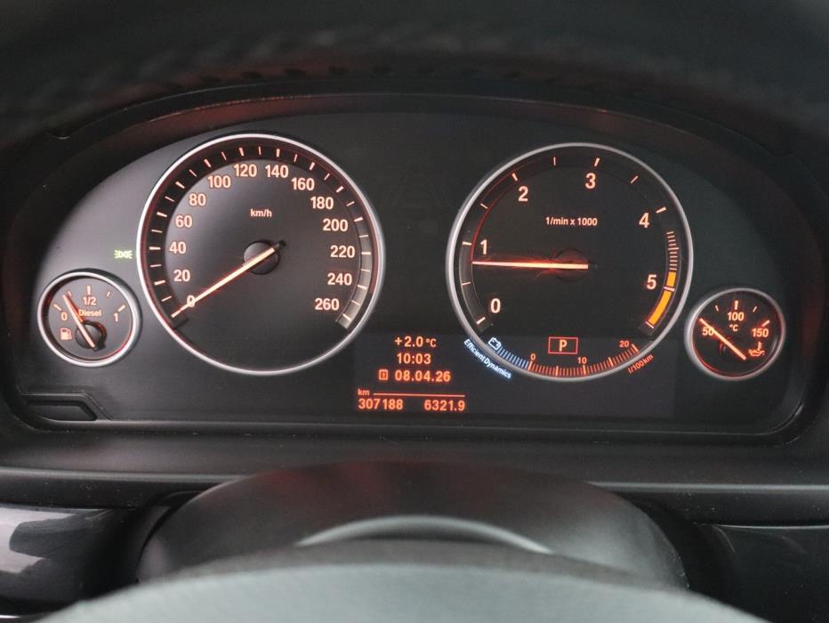 BMW 520 2011