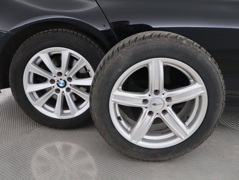 BMW 520 2011