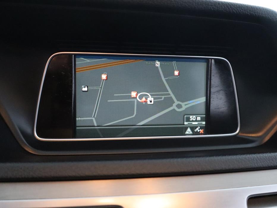 MERCEDES-BENZ E 2013