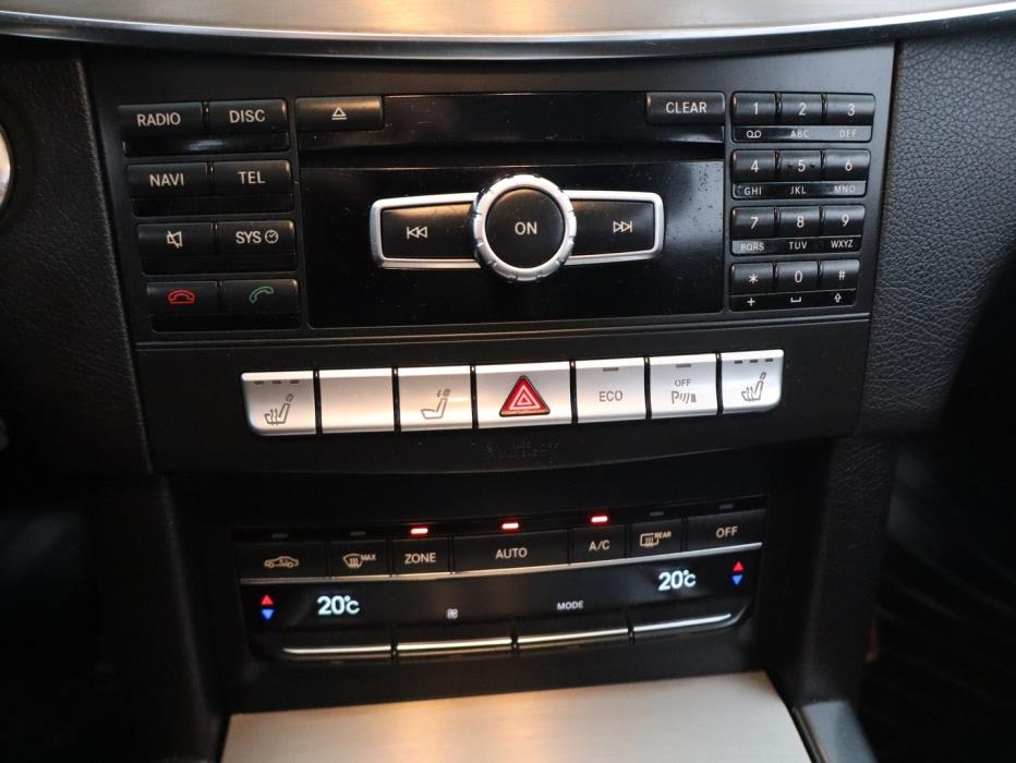 MERCEDES-BENZ E 2013