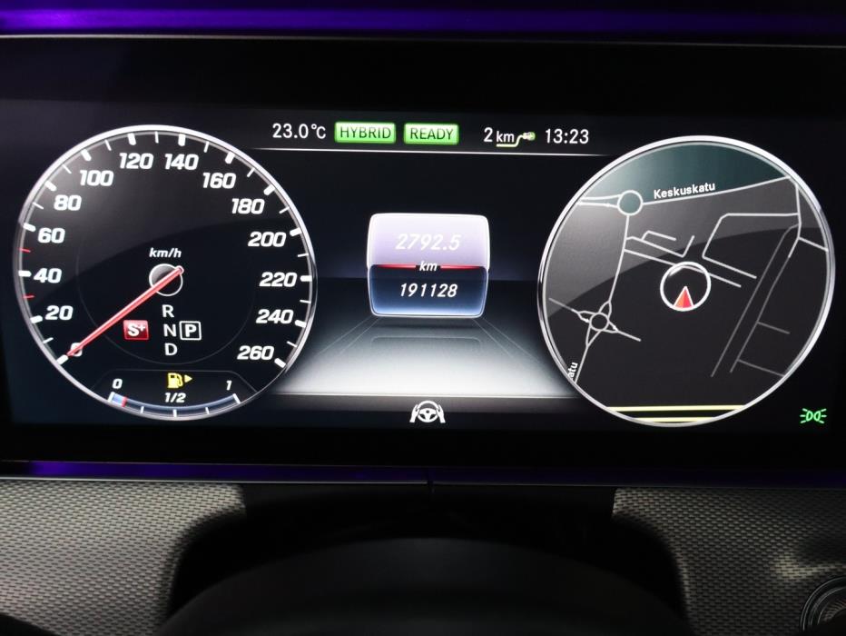 MERCEDES-BENZ E 2017