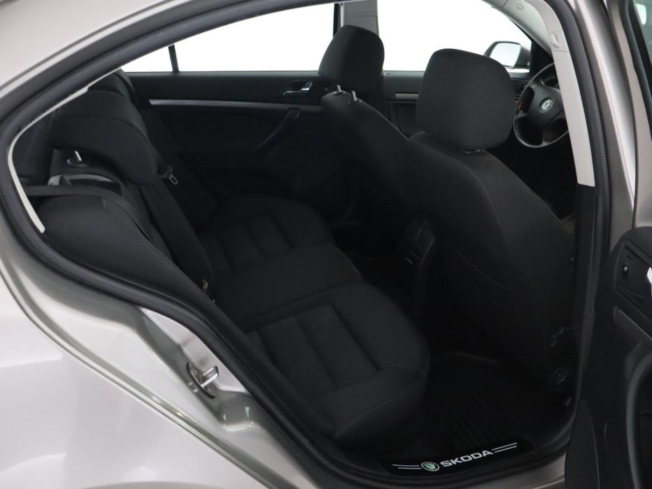 SKODA Octavia 2007