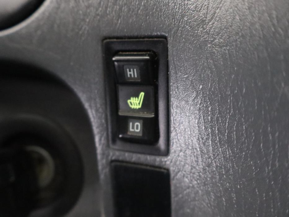 TOYOTA Hiace 2008