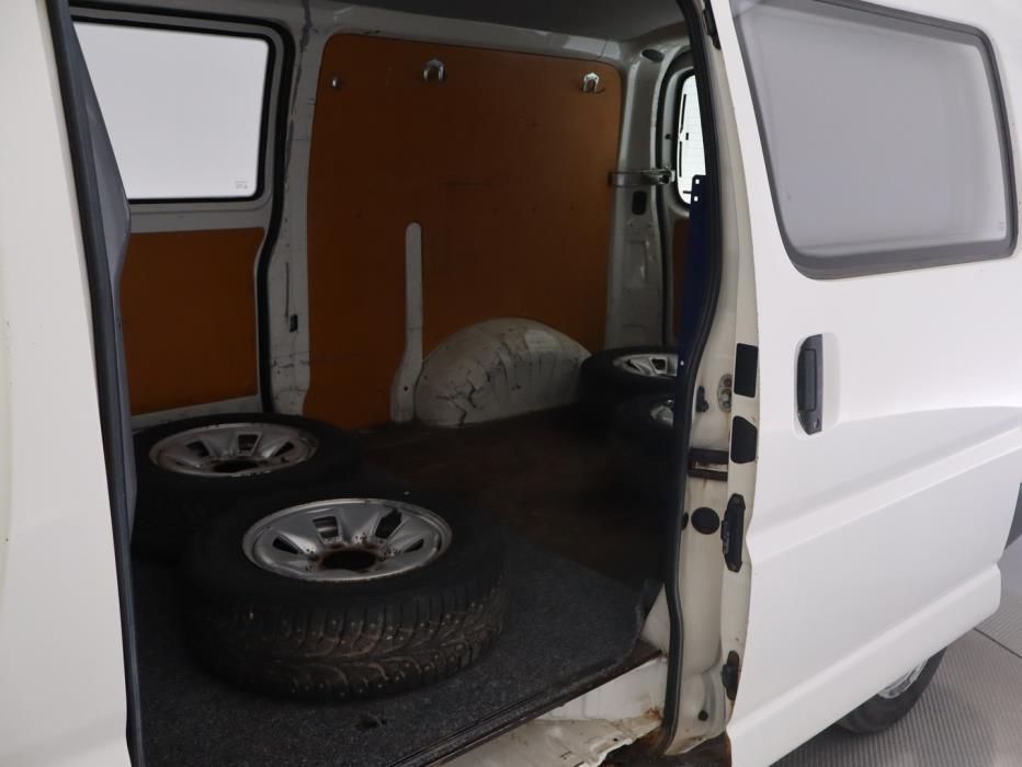 TOYOTA Hiace 2008