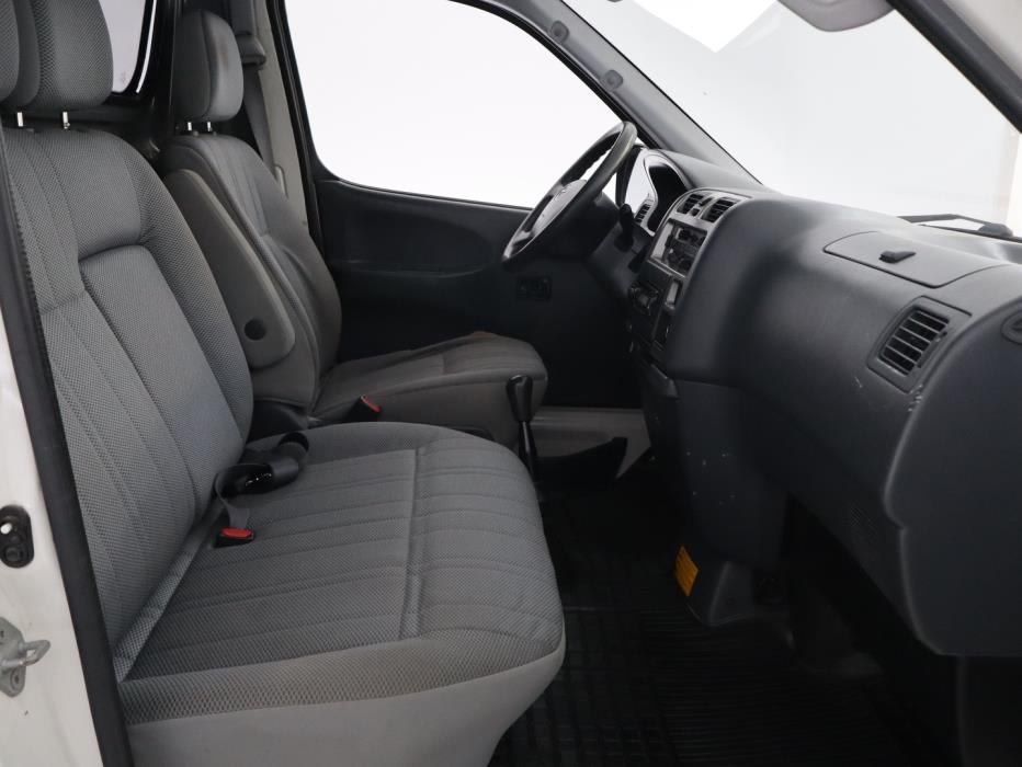 TOYOTA Hiace 2008