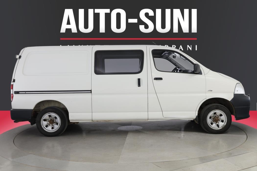 TOYOTA Hiace 2008