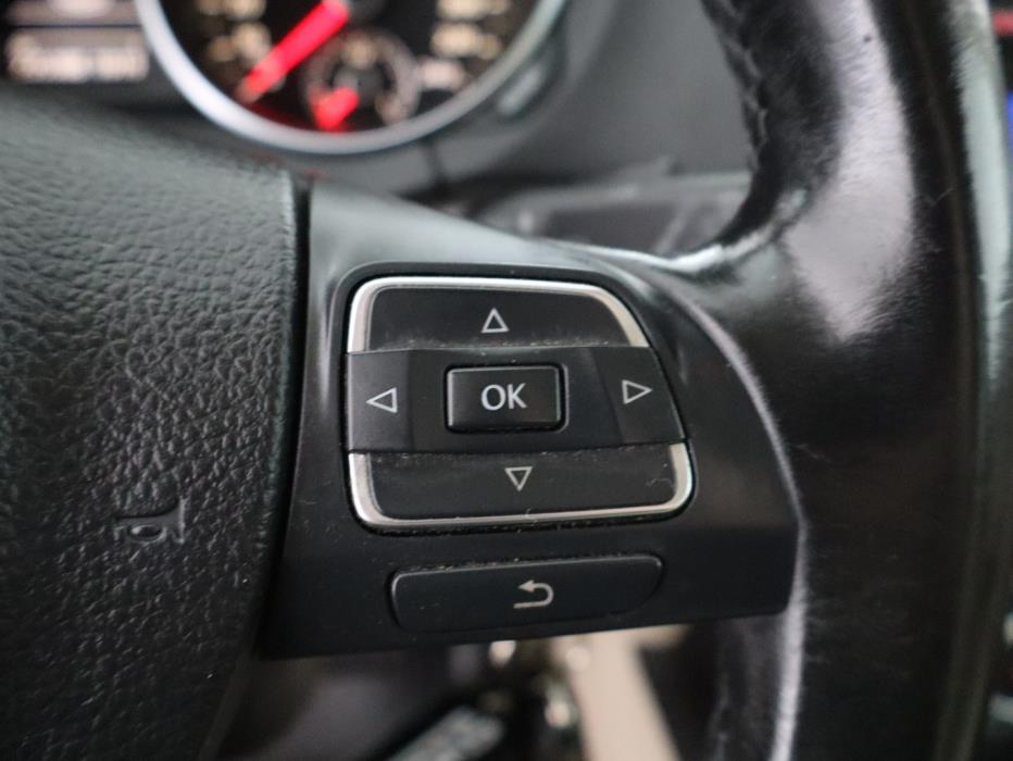 VOLKSWAGEN Golf 2009