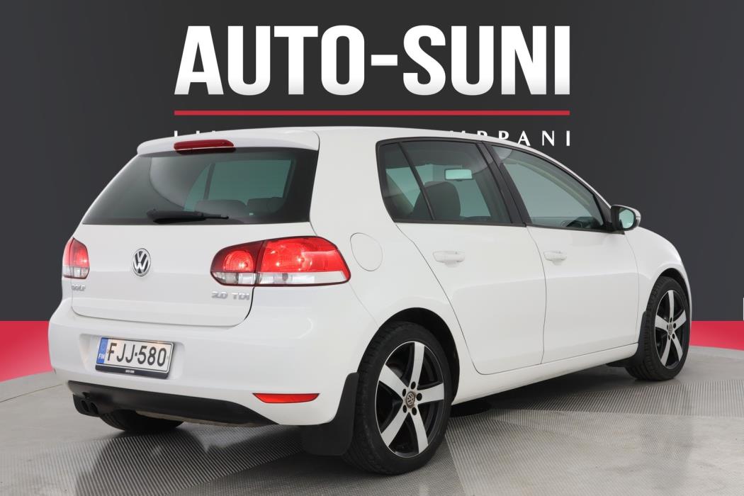 VOLKSWAGEN Golf 2009