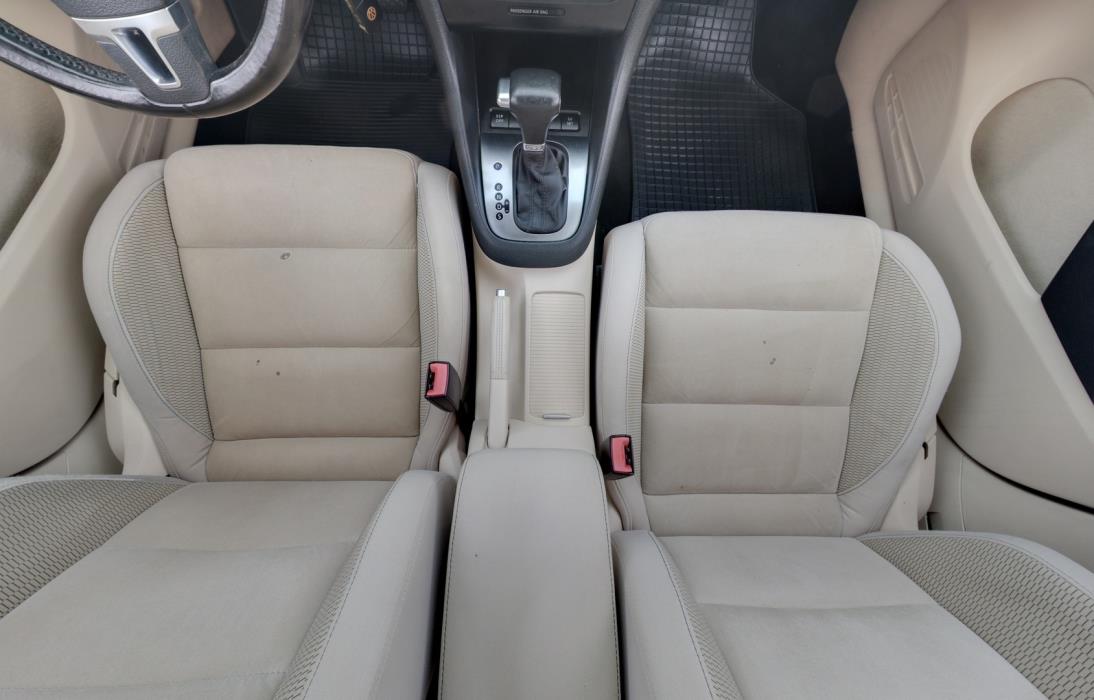 VOLKSWAGEN Golf 2009