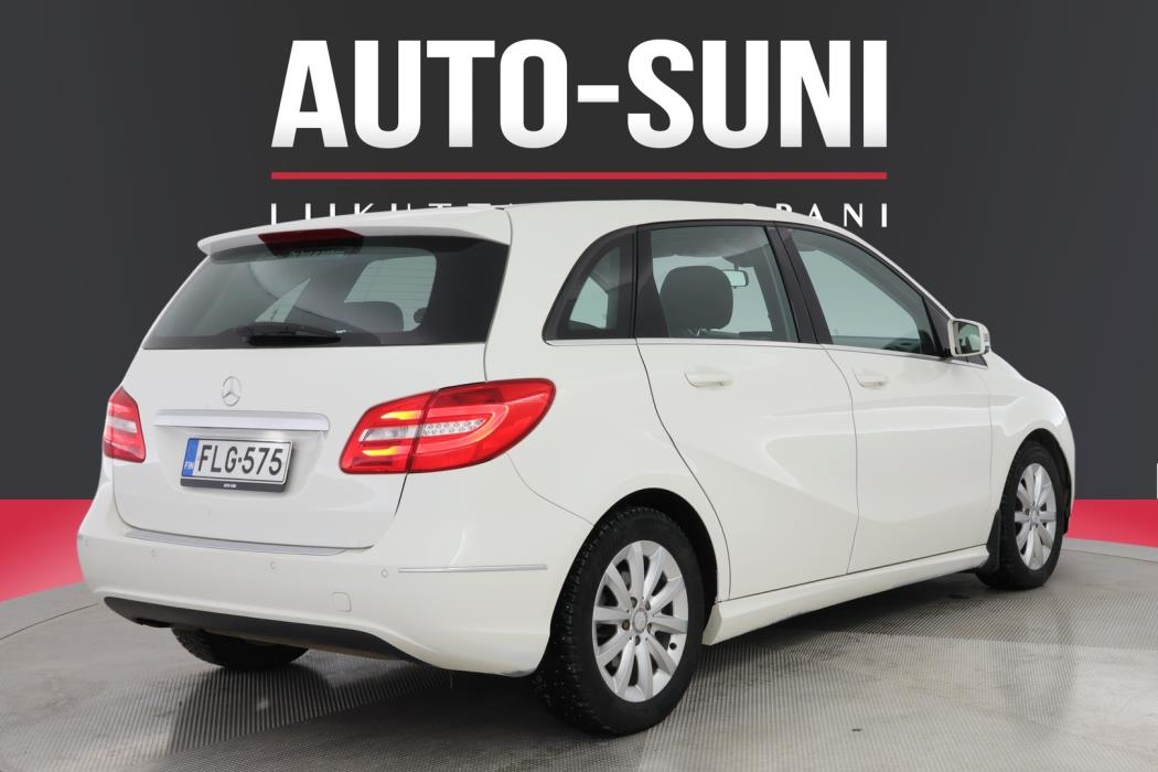 MERCEDES-BENZ B 2013