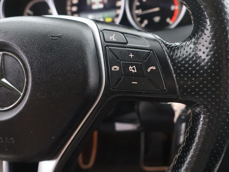 MERCEDES-BENZ C 2013