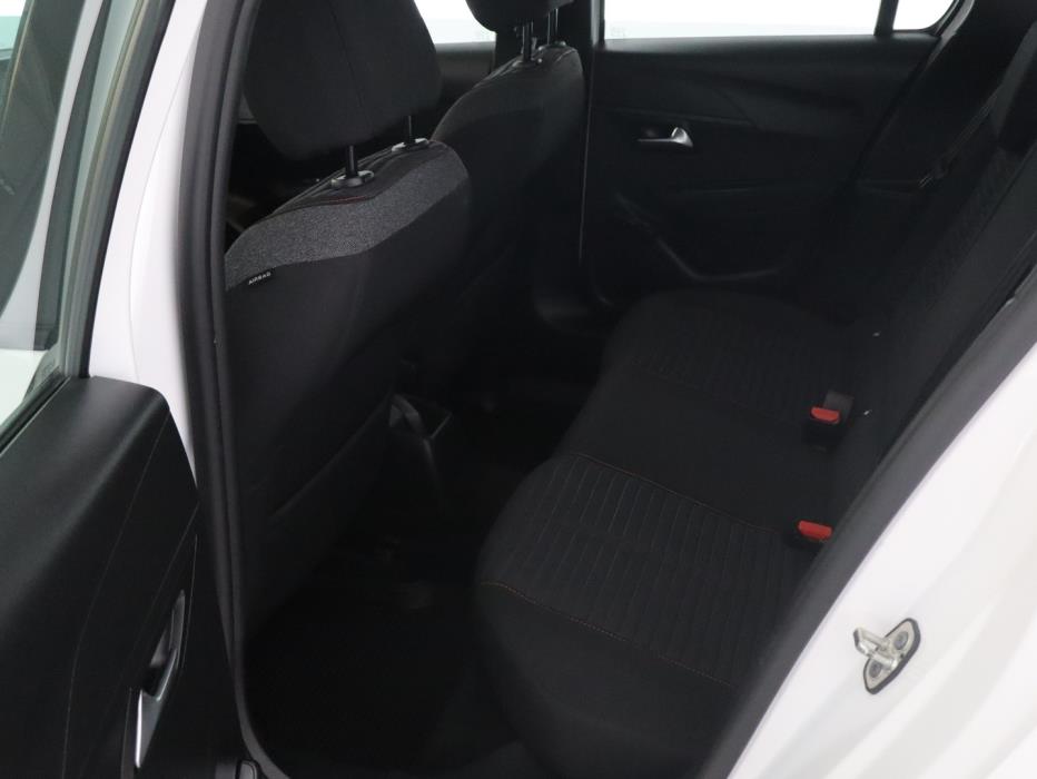 PEUGEOT 208 2020