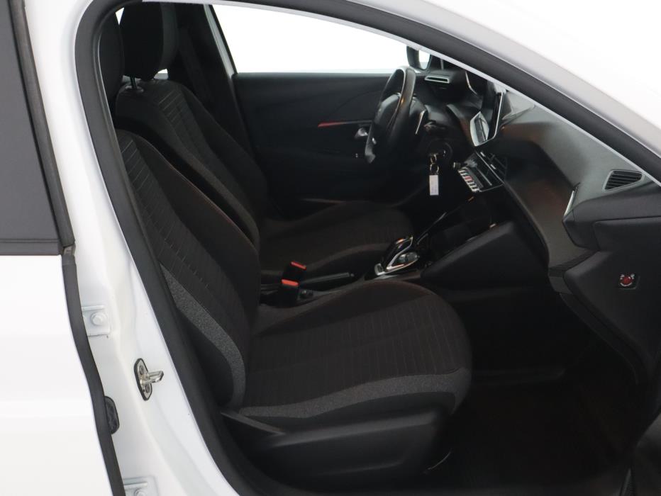 PEUGEOT 208 2020