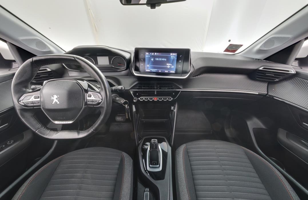 PEUGEOT 208 2020