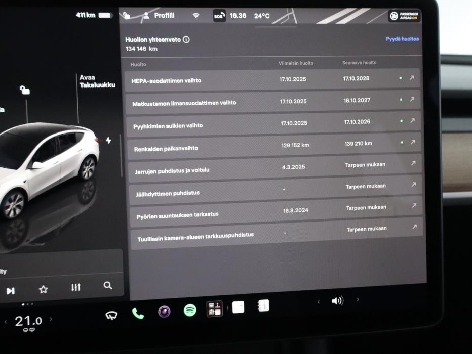 TESLA Model Y 2023