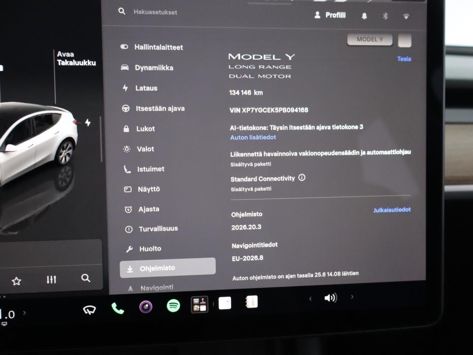 TESLA Model Y 2023