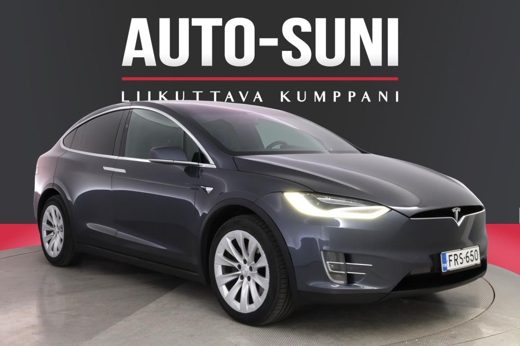 TESLA Model X 2018
